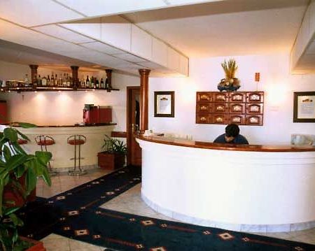 Hotel Brams Es Skopje Zewnętrze zdjęcie